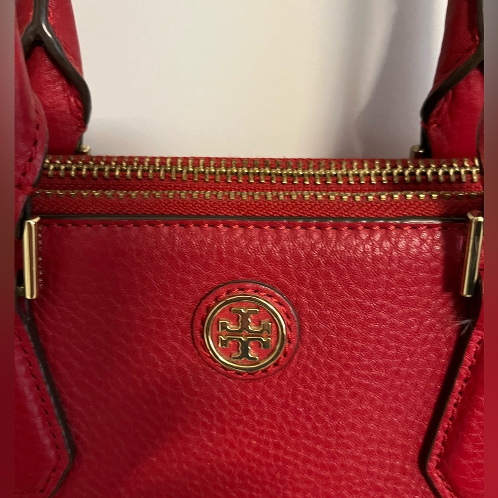 Tory Burch red hand bag lightly used FREE shipping